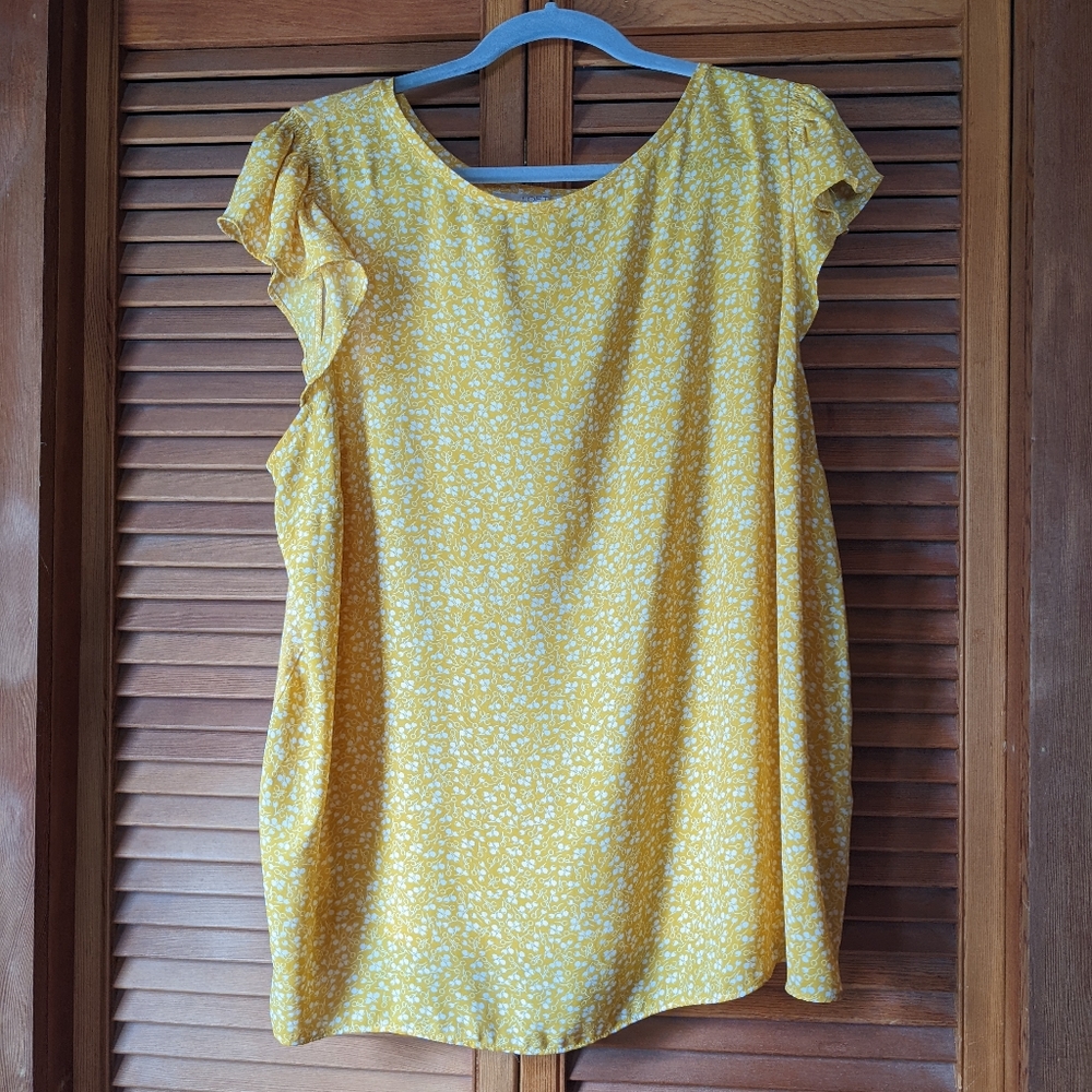 Loft flutter sleeve top